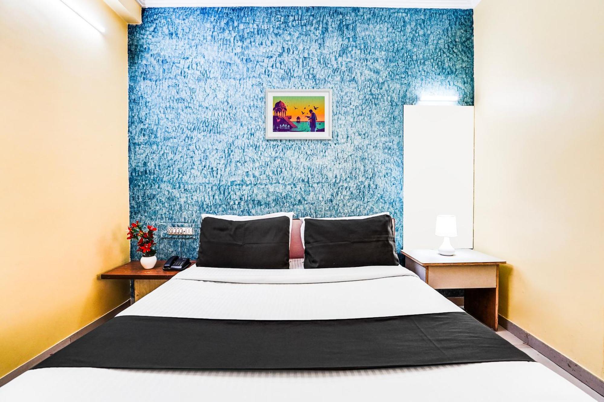 Hotel O Vibrant Residency أحمد أباد المظهر الخارجي الصورة