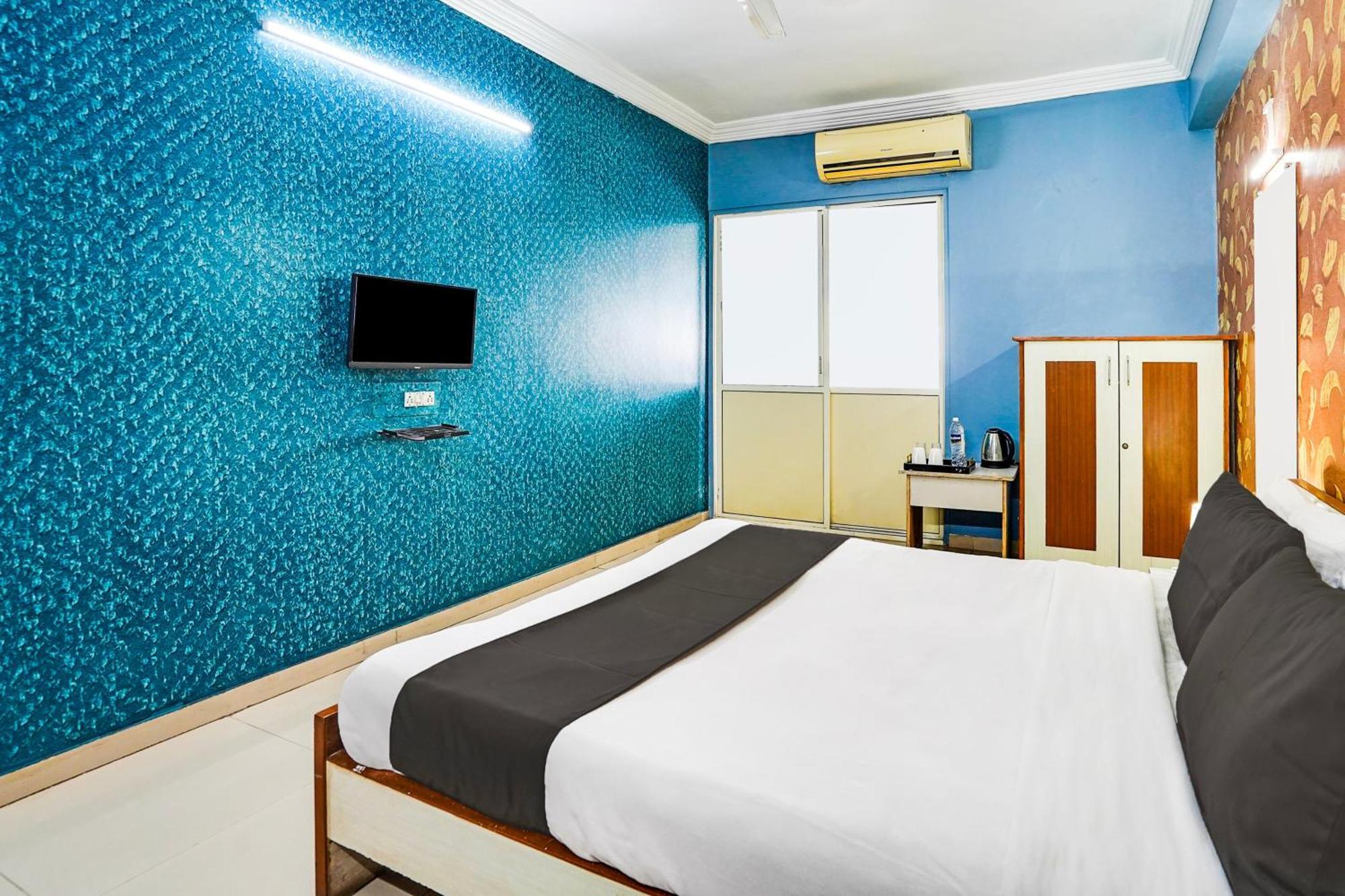 Hotel O Vibrant Residency أحمد أباد المظهر الخارجي الصورة