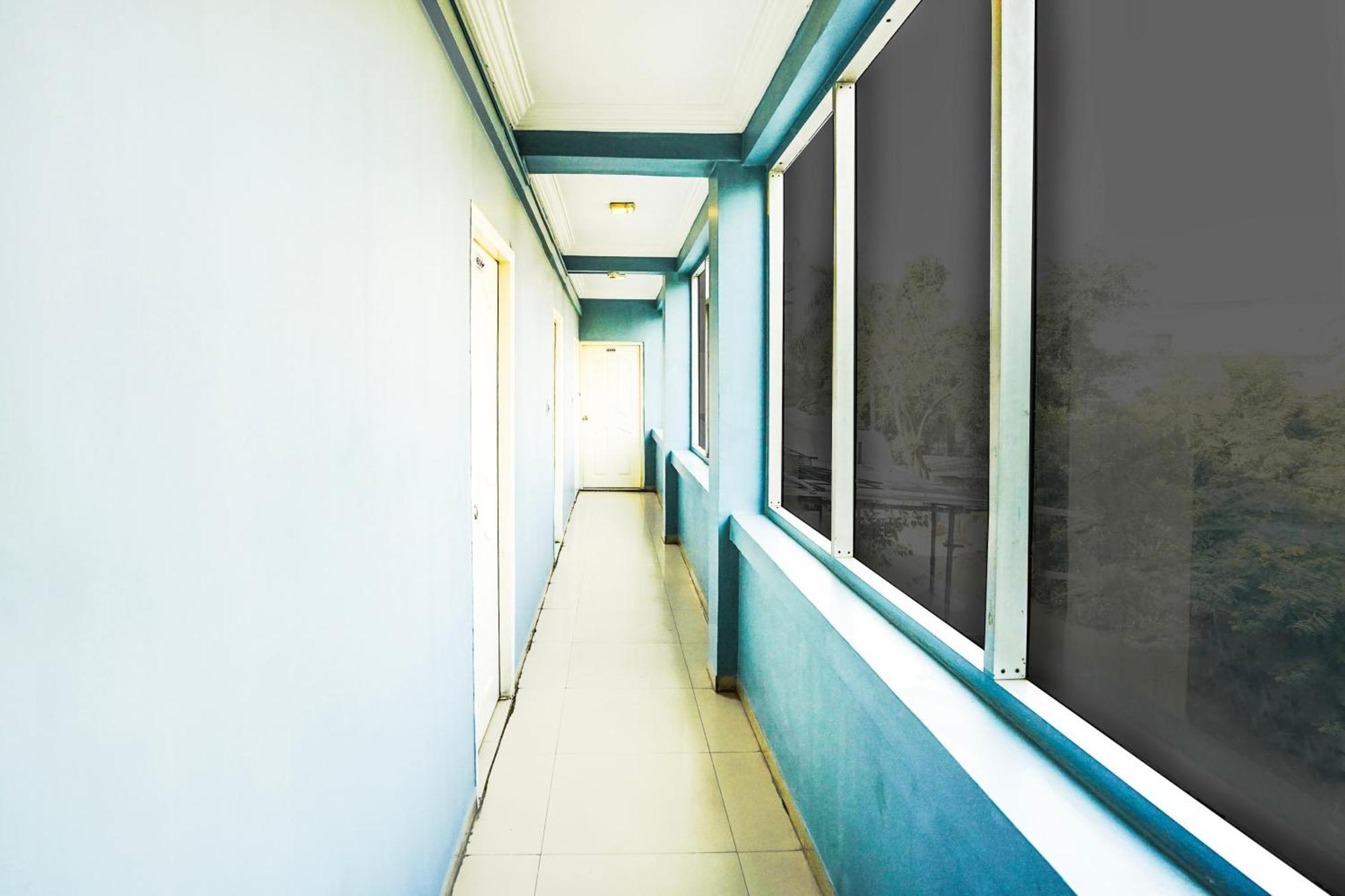 Hotel O Vibrant Residency أحمد أباد المظهر الخارجي الصورة