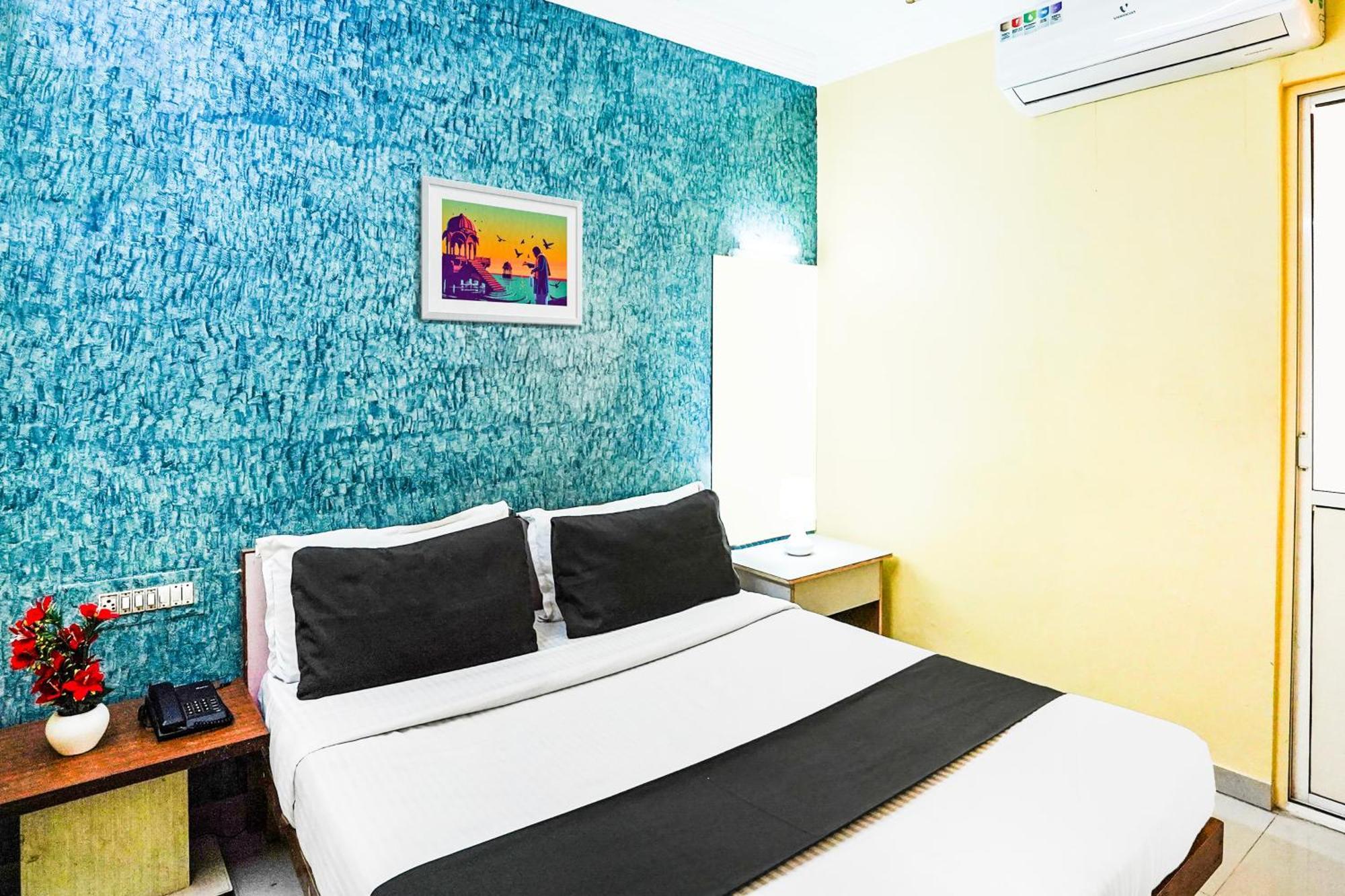 Hotel O Vibrant Residency أحمد أباد المظهر الخارجي الصورة