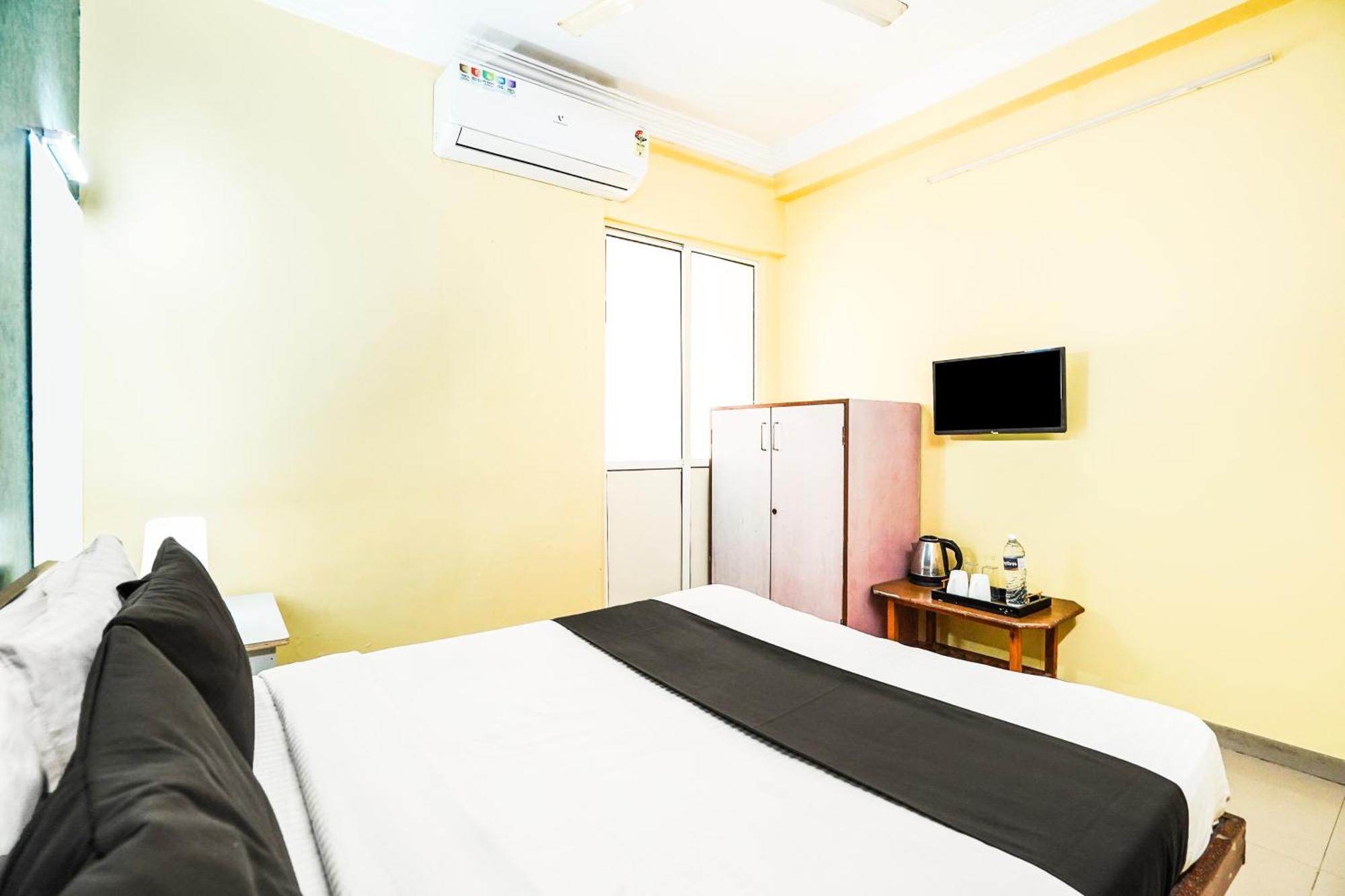 Hotel O Vibrant Residency أحمد أباد المظهر الخارجي الصورة