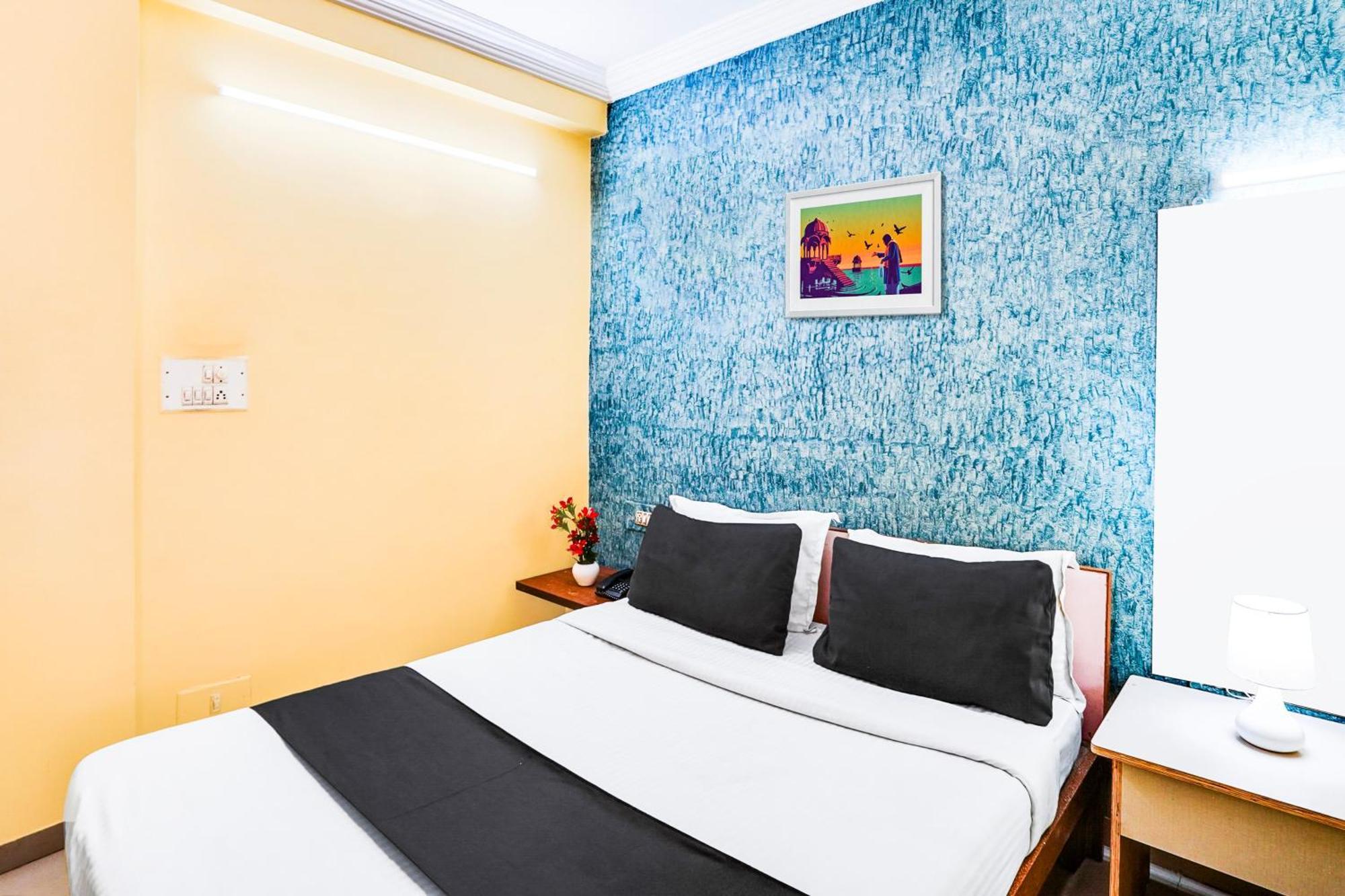 Hotel O Vibrant Residency أحمد أباد المظهر الخارجي الصورة