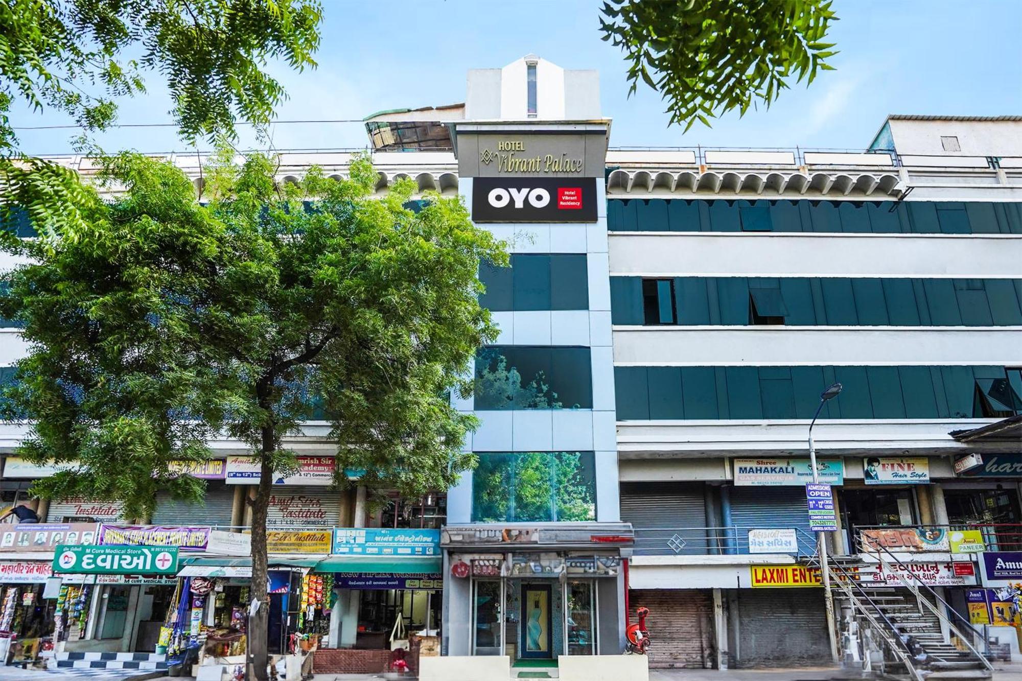 Hotel O Vibrant Residency أحمد أباد المظهر الخارجي الصورة