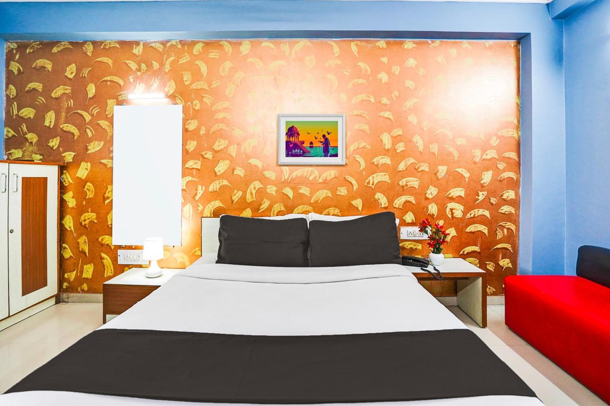 Hotel O Vibrant Residency أحمد أباد المظهر الخارجي الصورة