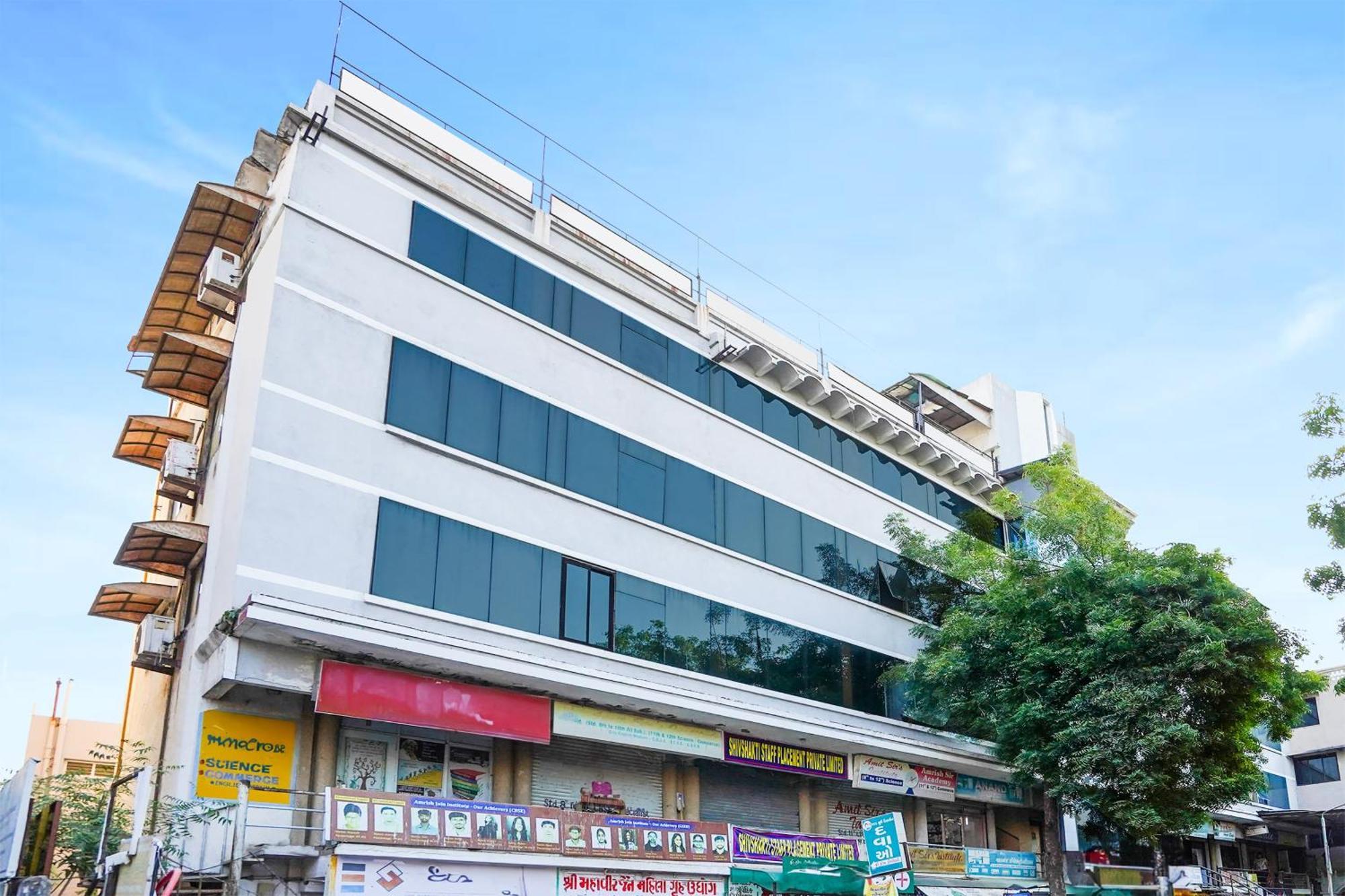 Hotel O Vibrant Residency أحمد أباد المظهر الخارجي الصورة
